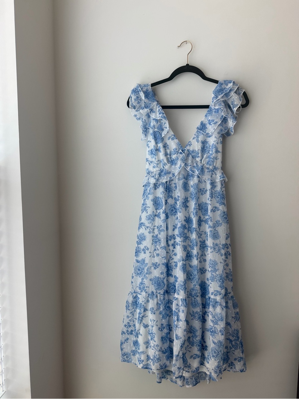 Trixxi White and Blue Floral Ruffle Midi Dress